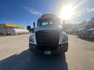 Used 2021 Freightliner Cascadia Detroit DD15AT Semi Truck for sale #384467 - photo 2