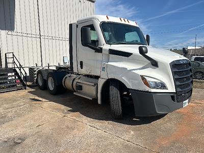 Used 2021 Freightliner Cascadia Detroit DD15AT Semi Truck for sale #384504 - photo 1