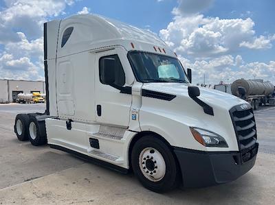 Used 2022 Freightliner Cascadia Detroit DD15AT Semi Truck with Sleeper Cab for sale #384884 - photo 1