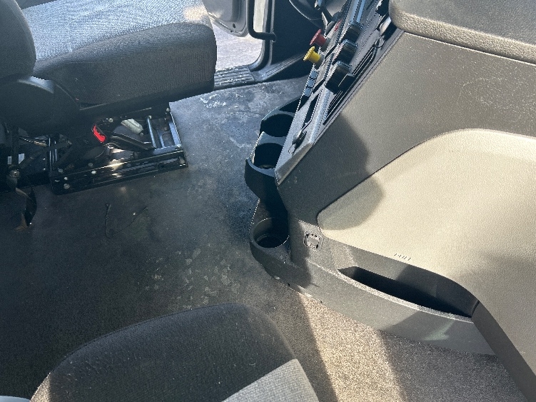 Used 2022 Freightliner Cascadia - photo 17
