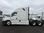 Used 2022 Freightliner Cascadia Detroit DD15AT Semi Truck with Sleeper Cab for sale #384908 - photo 4