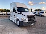 Used 2022 Freightliner Cascadia Detroit DD15AT Semi Truck with Sleeper Cab for sale #384919 - photo 1