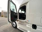 Used 2022 Freightliner Cascadia Detroit DD15AT Semi Truck with Sleeper Cab for sale #384919 - photo 9