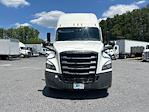 Used 2022 Freightliner Cascadia Detroit DD15AT Semi Truck with Sleeper Cab for sale #384936 - photo 2