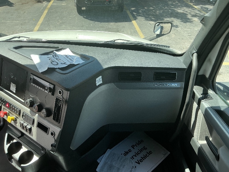 Used 2022 Freightliner Cascadia - photo 16