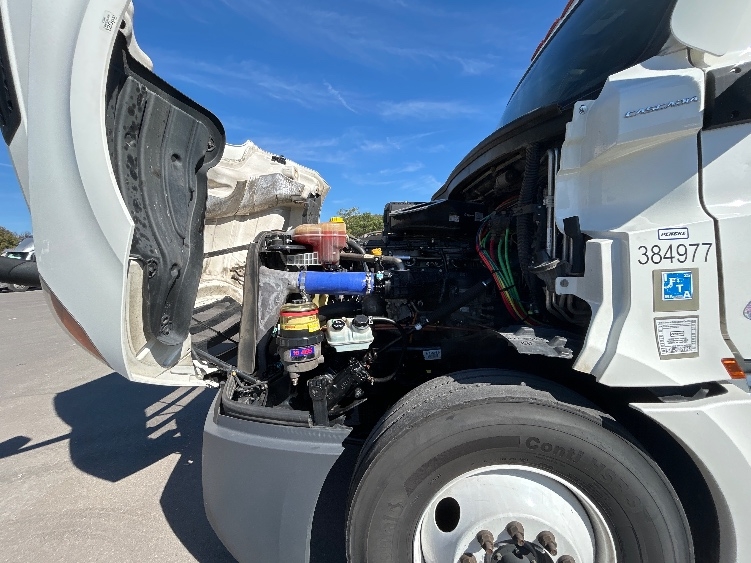 Used 2022 Freightliner Cascadia - photo 23