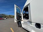 Used 2022 Freightliner Cascadia Detroit DD15AT Semi Truck with Sleeper Cab for sale #384977 - photo 9