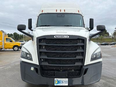 Used 2022 Freightliner Cascadia - photo 1
