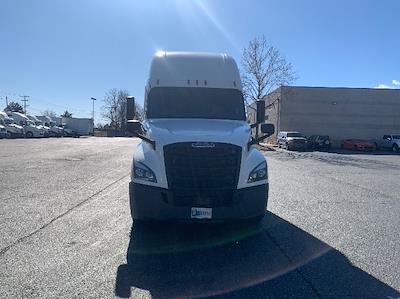Used 2022 Freightliner Cascadia Detroit DD15AT Semi Truck with Sleeper Cab for sale #384981 - photo 2