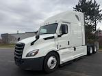 Used 2022 Freightliner Cascadia Detroit DD15AT Semi Truck with Sleeper Cab for sale #385003 - photo 3