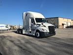 Used 2022 Freightliner Cascadia Detroit DD15AT Semi Truck with Sleeper Cab for sale #385015 - photo 1