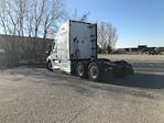 Used 2022 Freightliner Cascadia Detroit DD15AT Semi Truck with Sleeper Cab for sale #385015 - photo 5