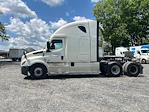 Used 2022 Freightliner Cascadia Detroit DD15AT Semi Truck with Sleeper Cab for sale #385019 - photo 4