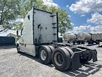 Used 2022 Freightliner Cascadia Detroit DD15AT Semi Truck with Sleeper Cab for sale #385019 - photo 5