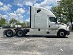 Used 2022 Freightliner Cascadia Detroit DD15AT Semi Truck with Sleeper Cab for sale #385019 - photo 8