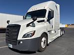Used 2022 Freightliner Cascadia Detroit DD15AT Semi Truck with Sleeper Cab for sale #385021 - photo 3
