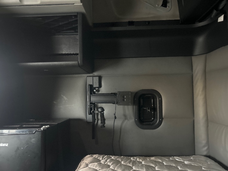 Used 2022 Freightliner Cascadia - photo 21
