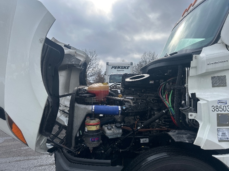 Used 2022 Freightliner Cascadia - photo 23