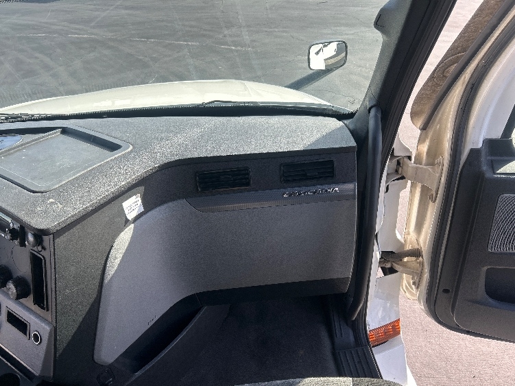 Used 2022 Freightliner Cascadia - photo 16