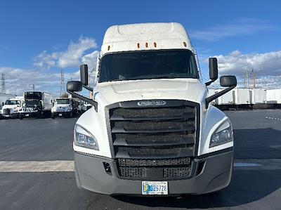 Used 2022 Freightliner Cascadia - photo 1