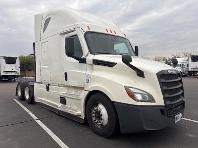 Used 2022 Freightliner Cascadia Detroit DD15AT Semi Truck with Sleeper Cab for sale #385044 - photo 1