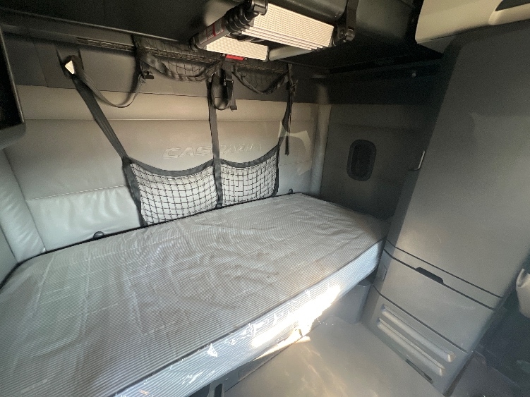 Used 2022 Freightliner Cascadia - photo 19