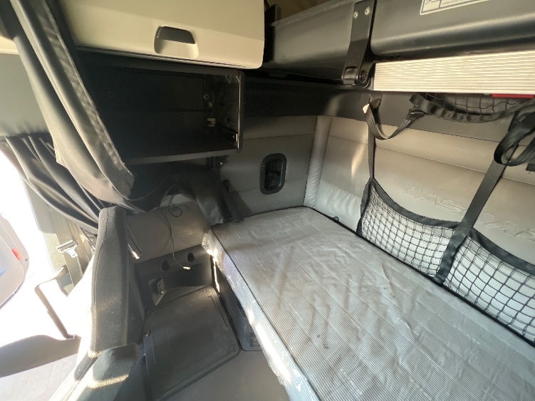 Used 2022 Freightliner Cascadia - photo 21