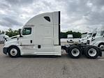 Used 2022 Freightliner Cascadia Detroit DD15AT Semi Truck with Sleeper Cab for sale #385082 - photo 4