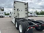Used 2022 Freightliner Cascadia Detroit DD15AT Semi Truck with Sleeper Cab for sale #385082 - photo 5