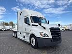 Used 2022 Freightliner Cascadia Detroit DD15AT Semi Truck with Sleeper Cab for sale #385085 - photo 1