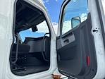Used 2022 Freightliner Cascadia Detroit DD15AT Semi Truck with Sleeper Cab for sale #385085 - photo 13