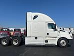 Used 2022 Freightliner Cascadia Detroit DD15AT Semi Truck with Sleeper Cab for sale #385090 - photo 4