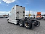 Used 2022 Freightliner Cascadia Detroit DD15AT Semi Truck with Sleeper Cab for sale #385120 - photo 5