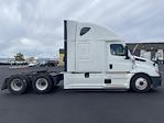 Used 2022 Freightliner Cascadia Detroit DD15AT Semi Truck with Sleeper Cab for sale #385123 - photo 8