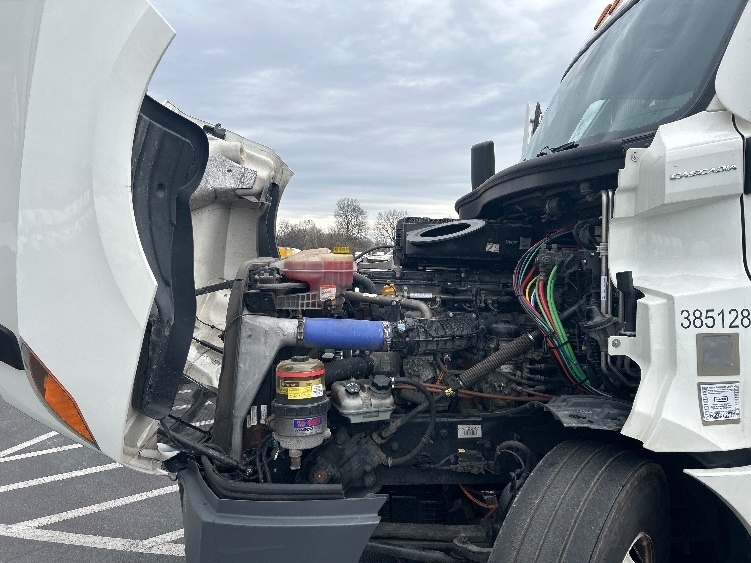 Used 2022 Freightliner Cascadia - photo 20