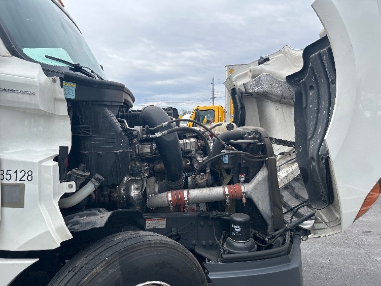 Used 2022 Freightliner Cascadia - photo 21
