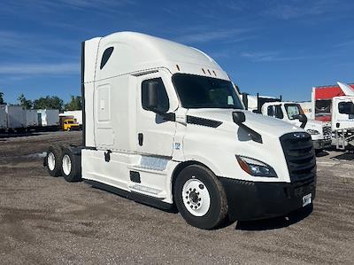 Used 2022 Freightliner Cascadia Detroit DD15AT Semi Truck with Sleeper Cab for sale #385130 - photo 1