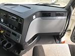 Used 2022 Freightliner Cascadia Detroit DD15AT Semi Truck with Sleeper Cab for sale #385258 - photo 14