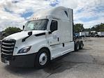 Used 2022 Freightliner Cascadia Detroit DD15AT Semi Truck with Sleeper Cab for sale #385258 - photo 3