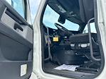 Used 2022 Freightliner Cascadia Detroit DD15AT Semi Truck with Sleeper Cab for sale #385263 - photo 9