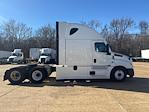 Used 2022 Freightliner Cascadia Detroit DD15AT Semi Truck with Sleeper Cab for sale #385271 - photo 8