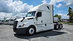 Used 2022 Freightliner Cascadia Detroit DD15AT Semi Truck with Sleeper Cab for sale #385278 - photo 3