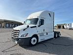 Used 2022 Freightliner Cascadia Detroit DD15AT Semi Truck with Sleeper Cab for sale #385299 - photo 3