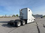 Used 2022 Freightliner Cascadia Detroit DD15AT Semi Truck with Sleeper Cab for sale #385299 - photo 7