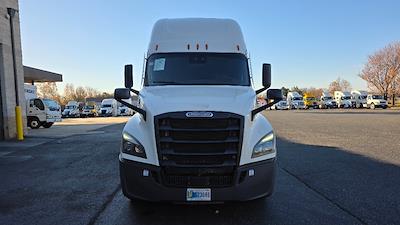 Used 2022 Freightliner Cascadia Detroit DD15AT Semi Truck with Sleeper Cab for sale #385305 - photo 2