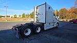 Used 2022 Freightliner Cascadia Detroit DD15AT Semi Truck with Sleeper Cab for sale #385305 - photo 7