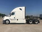 Used 2022 Freightliner Cascadia Detroit DD15AT Semi Truck with Sleeper Cab for sale #385310 - photo 4