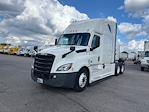 Used 2022 Freightliner Cascadia Detroit DD15AT Semi Truck with Sleeper Cab for sale #385311 - photo 3