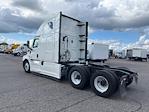 Used 2022 Freightliner Cascadia Detroit DD15AT Semi Truck with Sleeper Cab for sale #385311 - photo 5