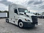 Used 2022 Freightliner Cascadia Detroit DD15AT Semi Truck with Sleeper Cab for sale #385316 - photo 1